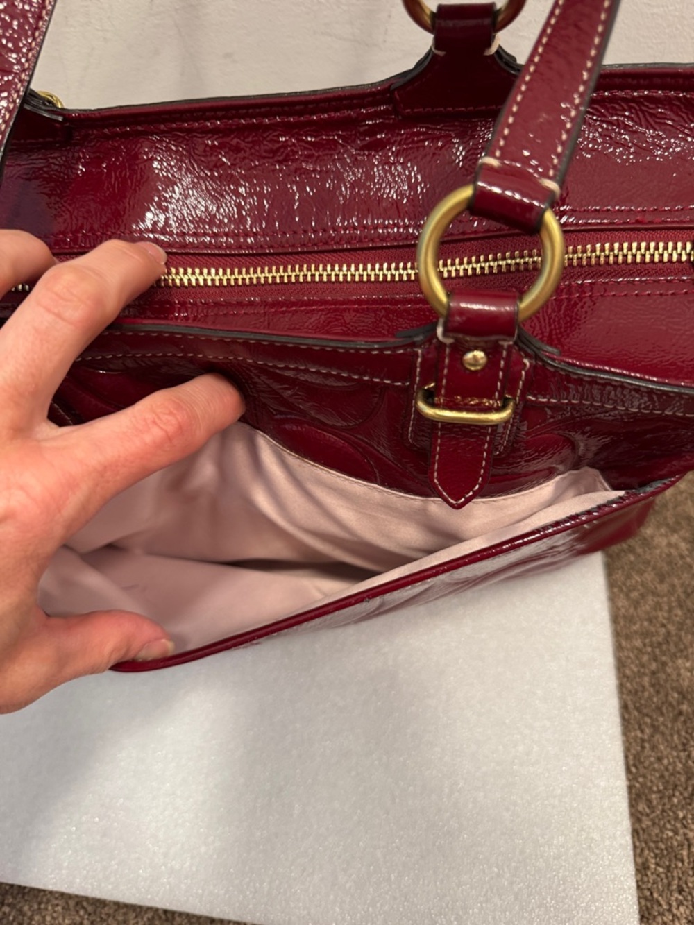 Coach Gallery tote bag in red signature embossed patent leather 2012 F19462 - Picture 5 of 14